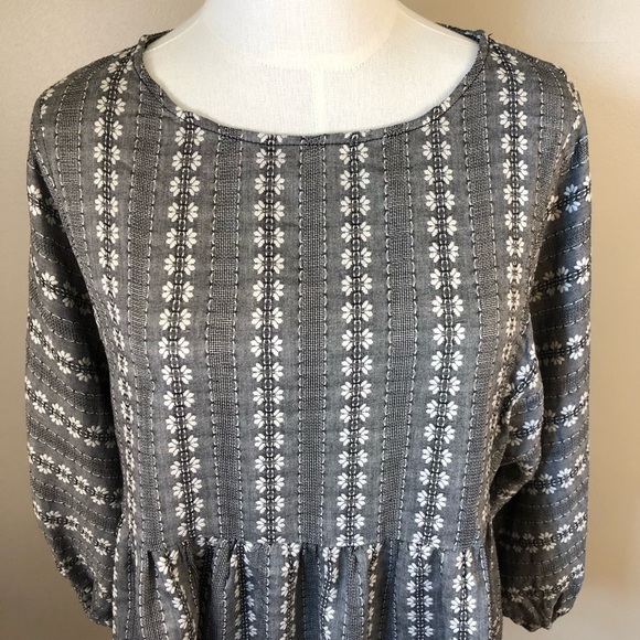 Melissa Paige Black & White Floral Print Balloon Sleeve Top Size S Petite - Picture 2 of 9